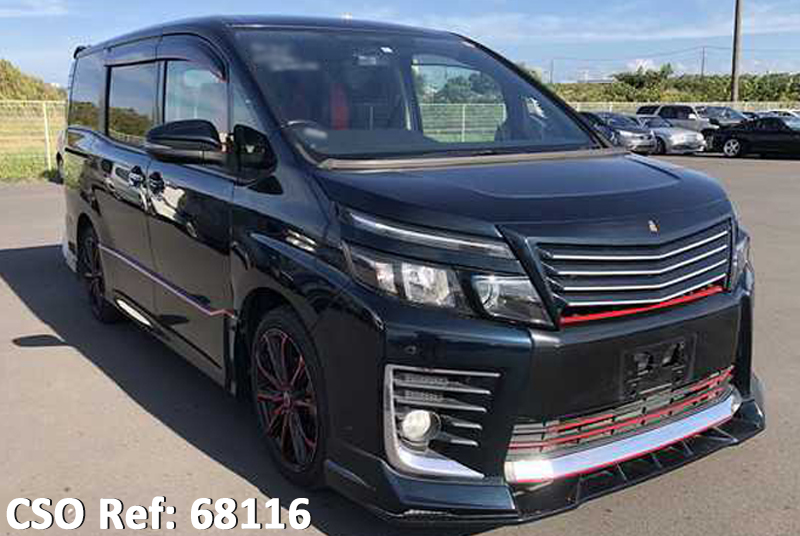 Toyota / Voxy 2014